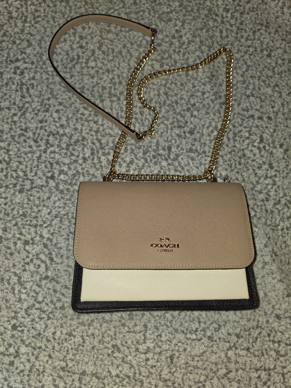 Coach Cream & White Chain Strap Crossbody